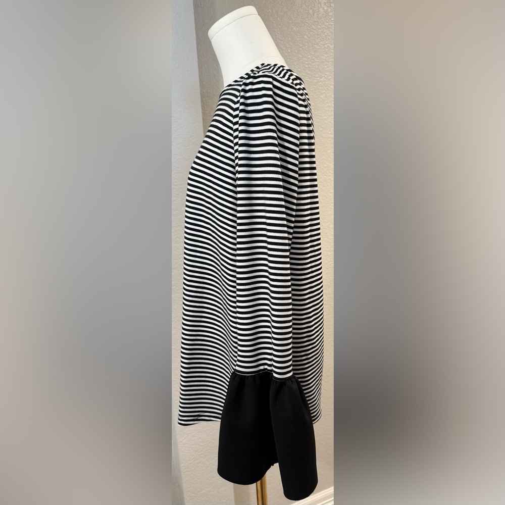 NWOT Beach Lunch Lounge Collection Sloane Bell Sleeve Black & White Striped Top - Picture 5 of 9